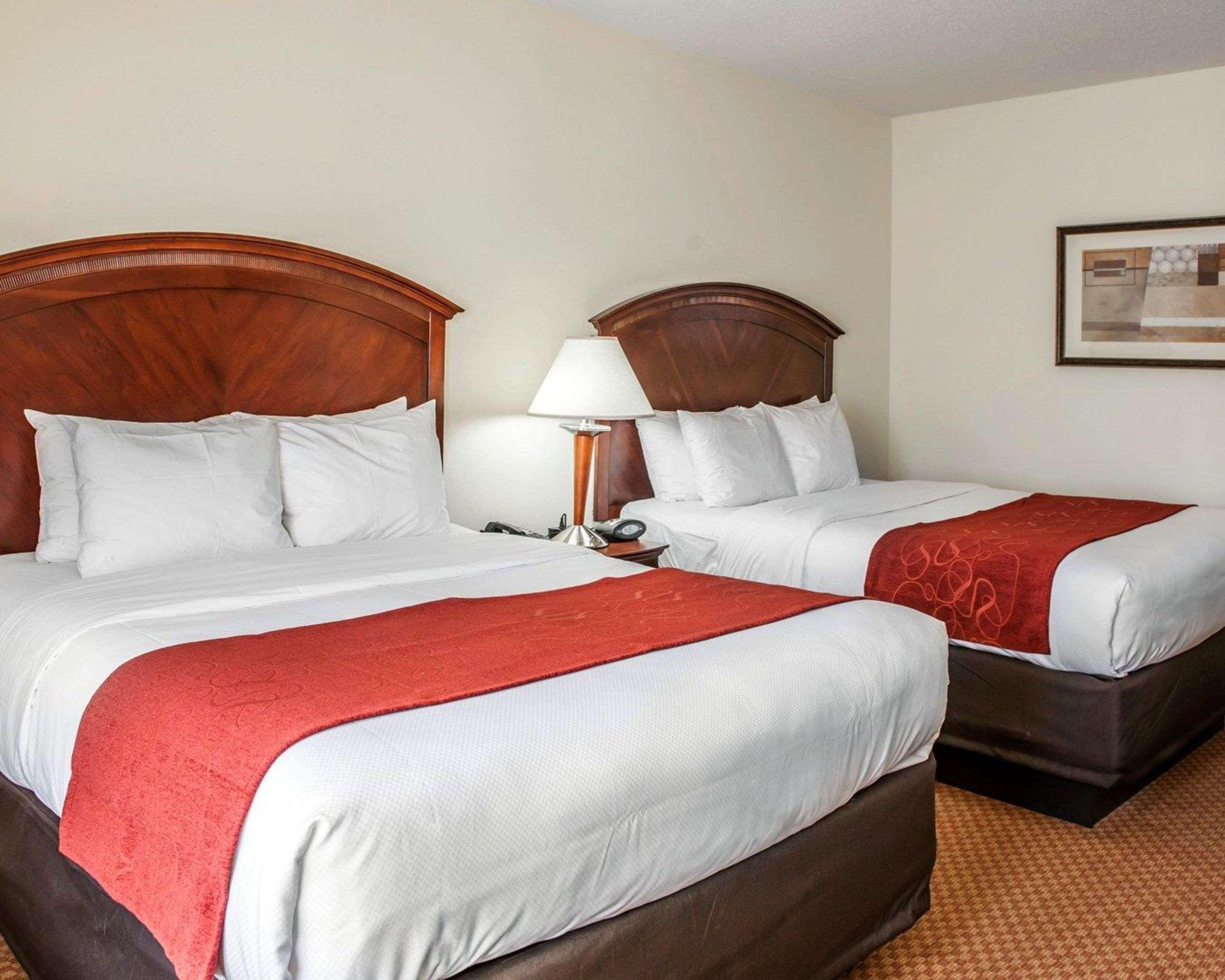 Comfort Suites Near Indianapolis Airport Exterior photo