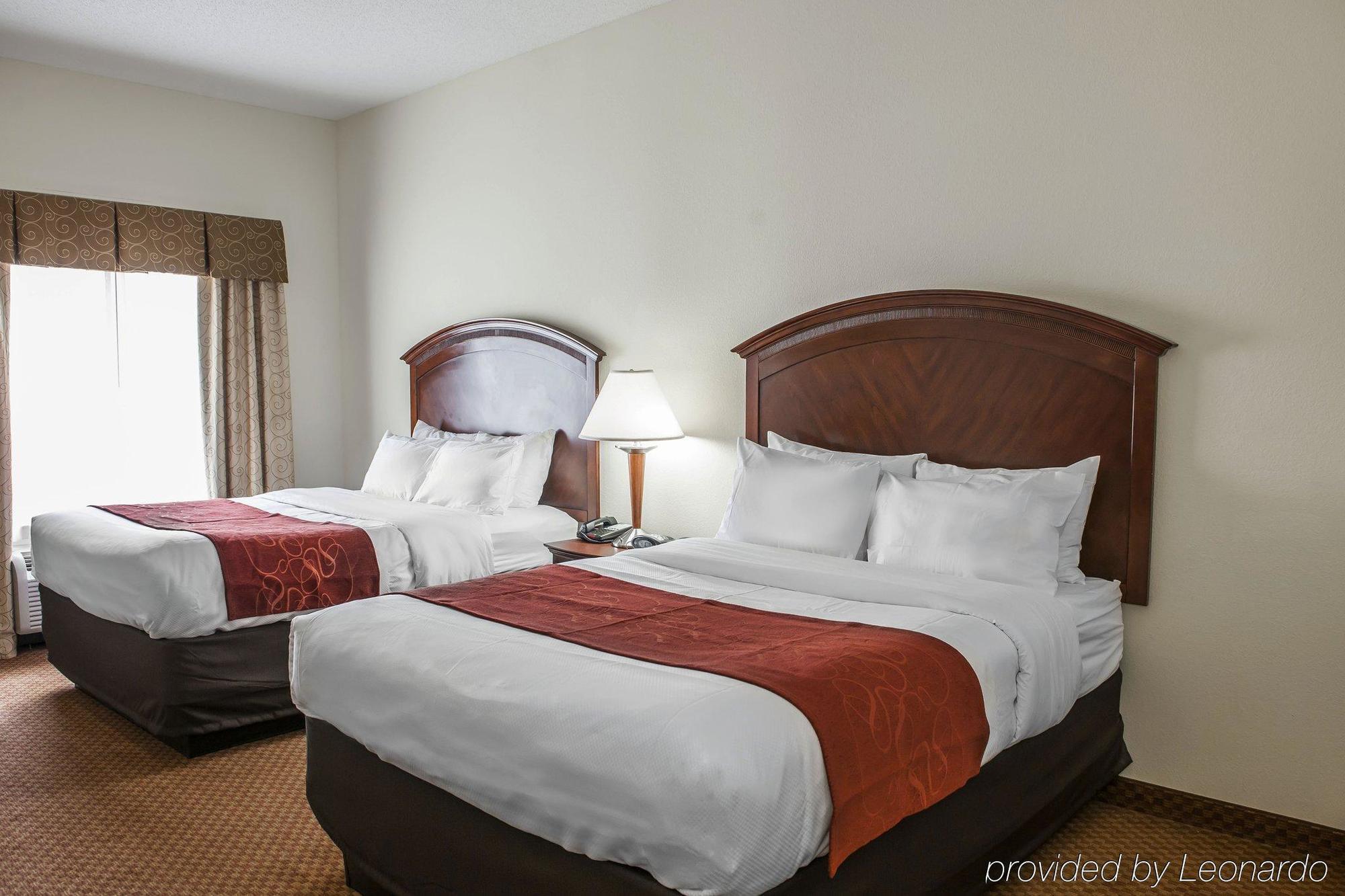 Comfort Suites Near Indianapolis Airport Exterior photo
