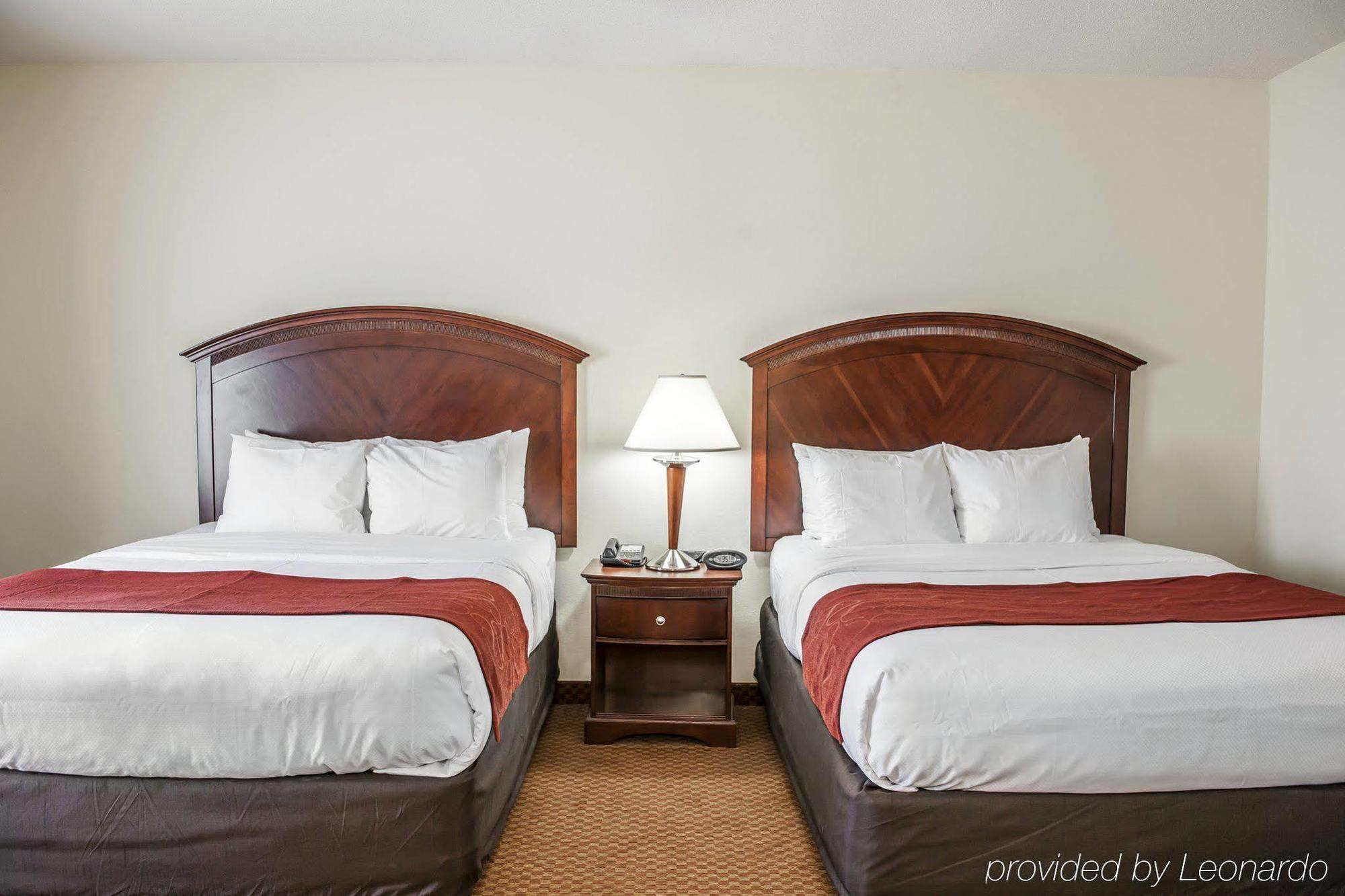 Comfort Suites Near Indianapolis Airport Exterior photo